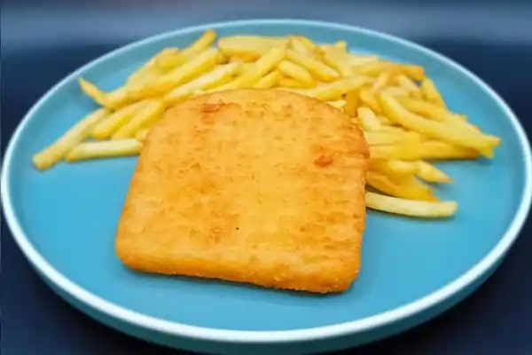 Smažený sýr s hranolky