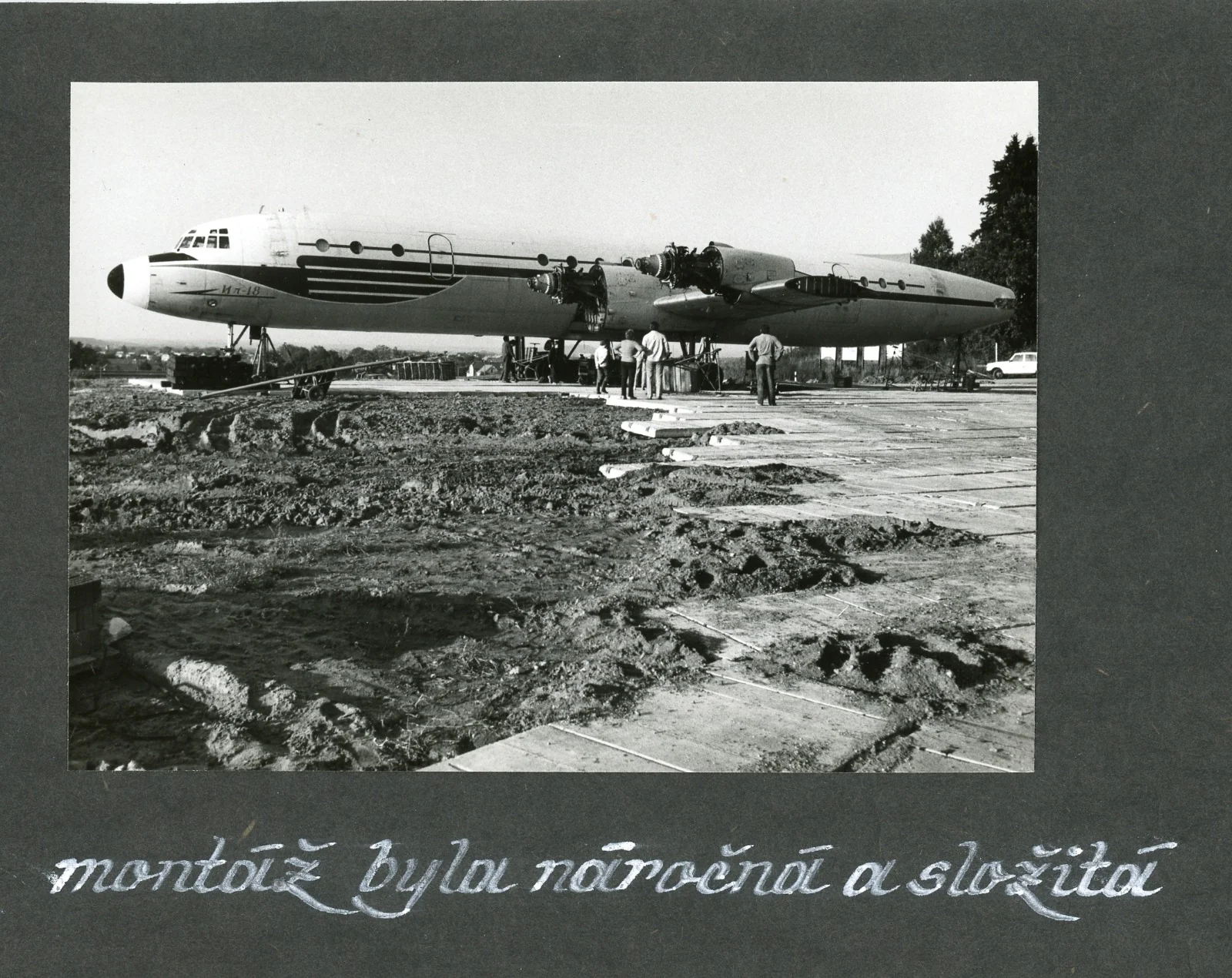 Letadlo historicka montaz narocna 1
