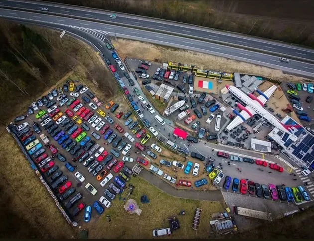 Letadlo restaurace pohled shora dron