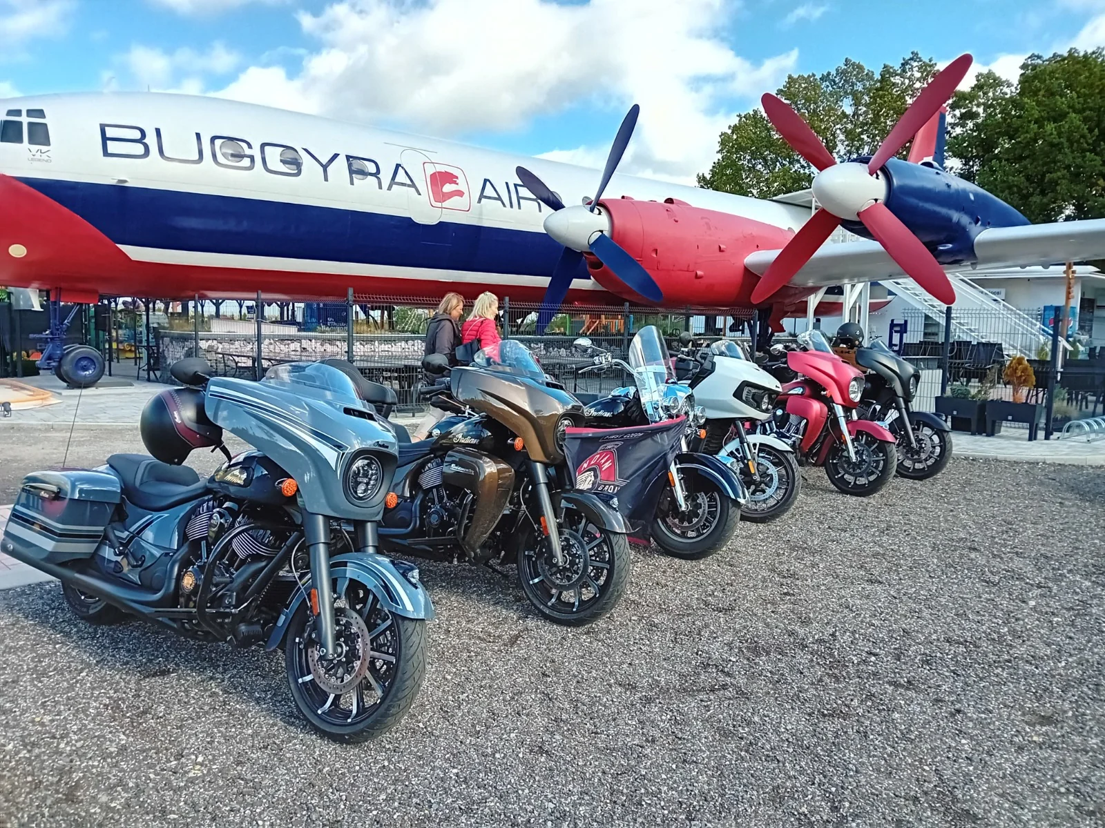 Veterani motocykly indian letadlo 1
